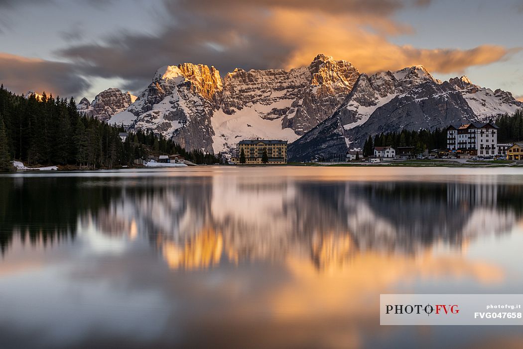 Misurina lake during a beautiful sunset, Auronzo di Cadore, Dolomites, Veneto, Italy, Europe